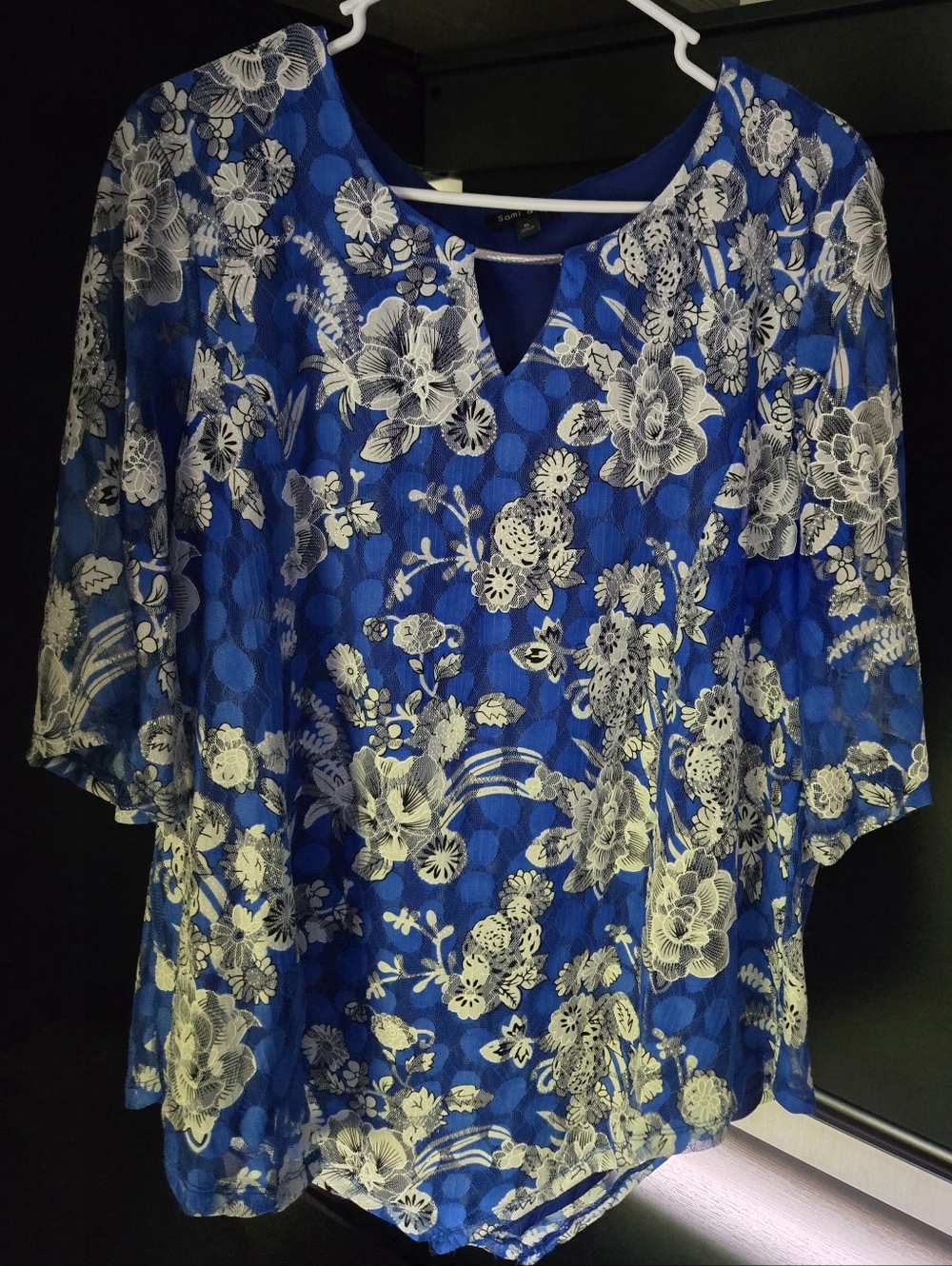 Sami & Jo Blue Floral Tunic with White Bouquet Print